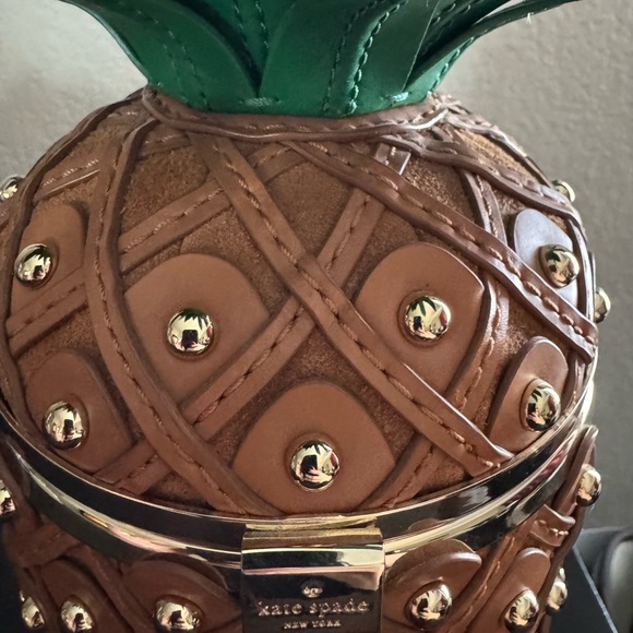 Kate Spade by the pool pineapple - Picture 6 of 8